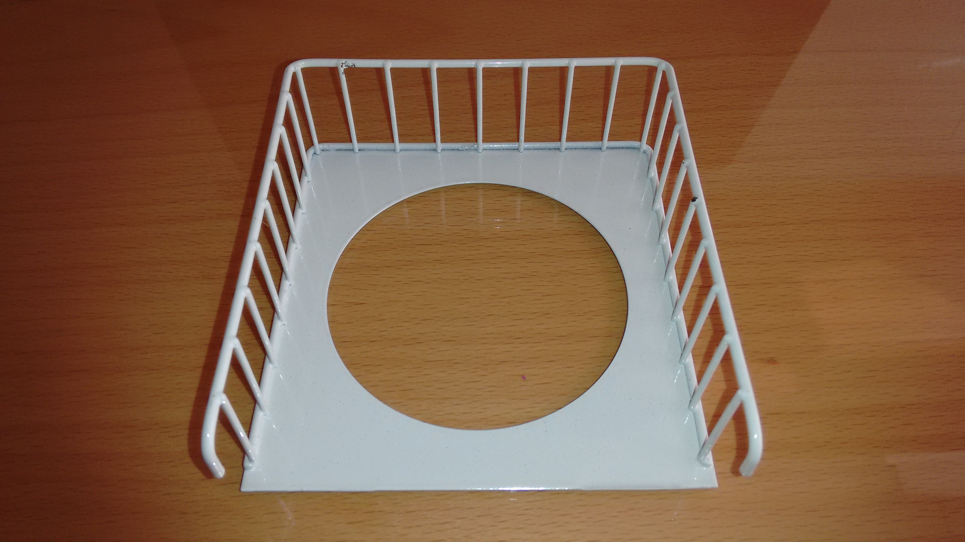 Soporte para nido interior balcon.jpg